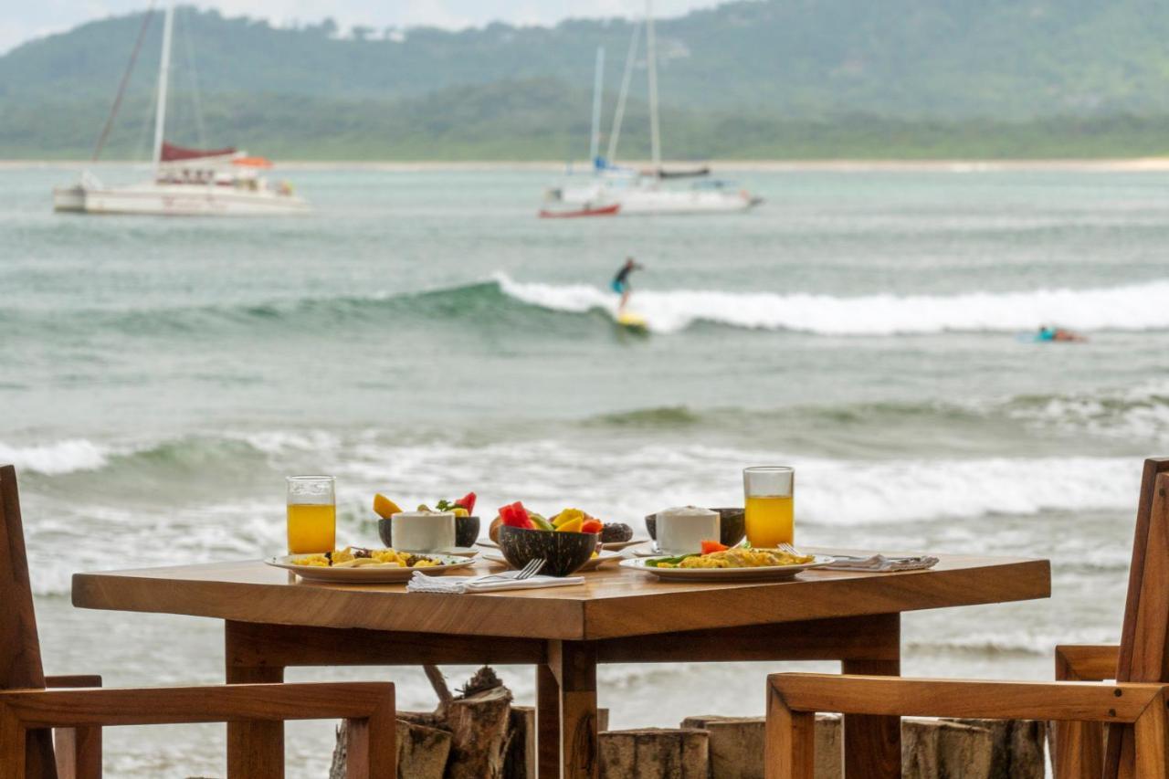 Capitán Suizo Beachfront Boutique Tamarindo